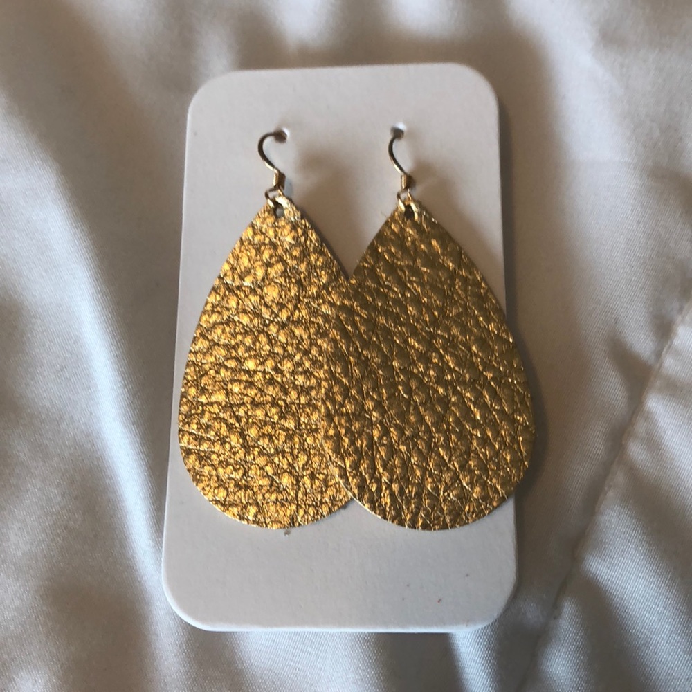 Nickel and Suede leather earrings